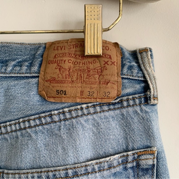LEVIS VINTAGE 501 JEANS - Picture 11 of 16